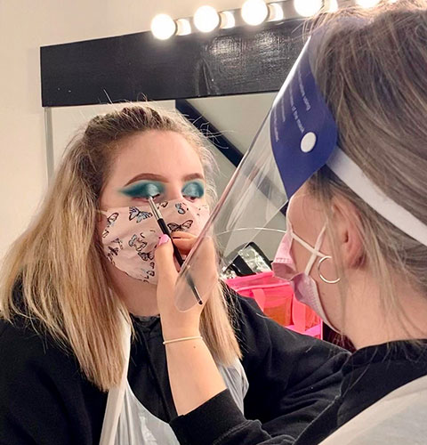 Become a Makeup Artist in 2020