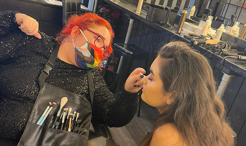 Hannah Pierce finishes makeup course with cerebral palsy